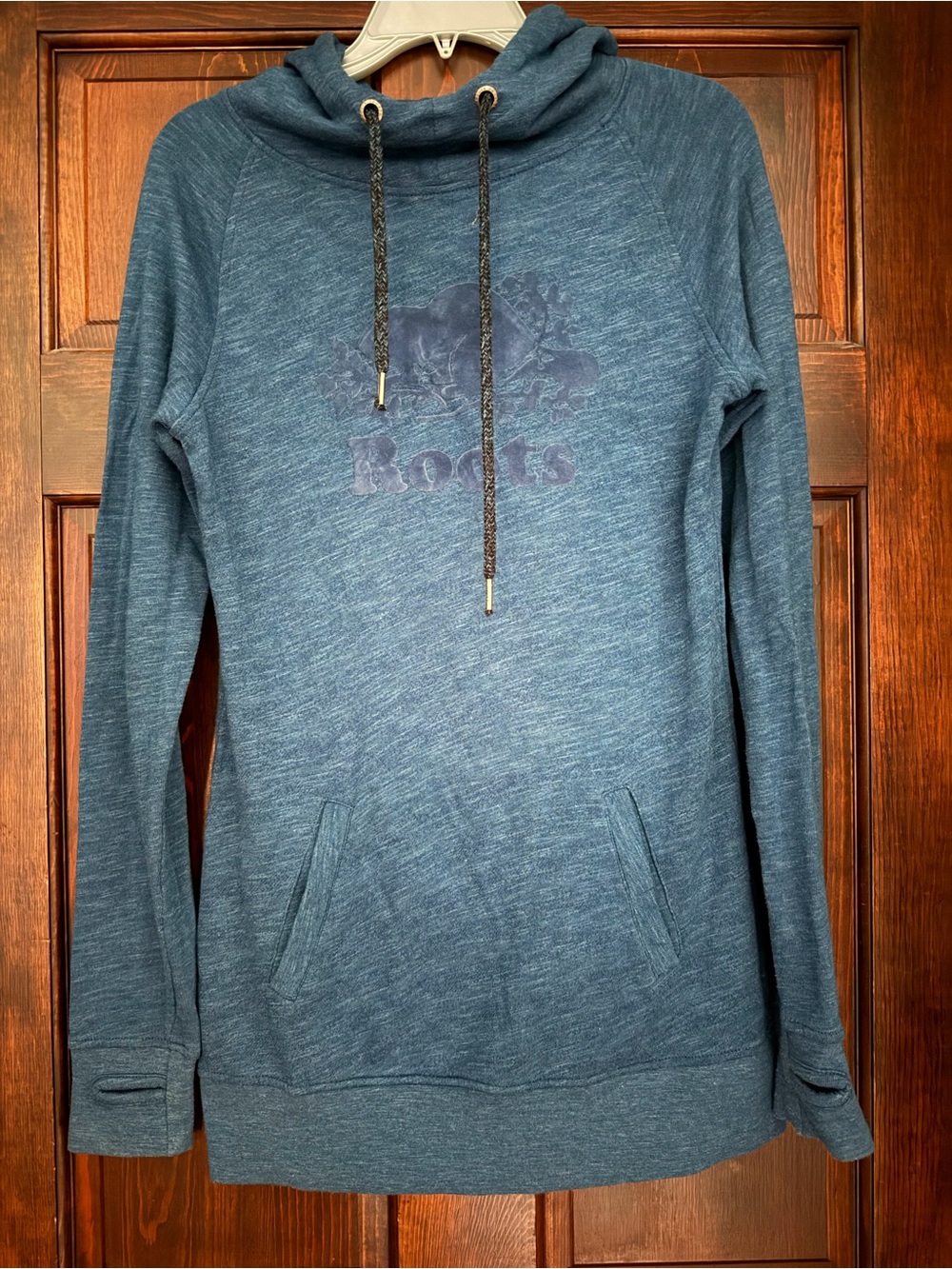 Roots Canada Fitted Hoodie Velvet Beaver Logo Front Pocket Size S.P Navy Blue